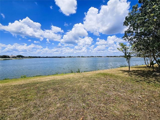 1824 MIRA LAGO CIRCLE, Ruskin, FL 33570