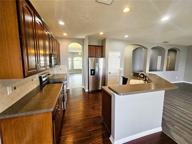 1824 MIRA LAGO CIRCLE, Ruskin, FL 33570