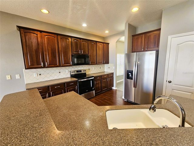 1824 MIRA LAGO CIRCLE, Ruskin, FL 33570