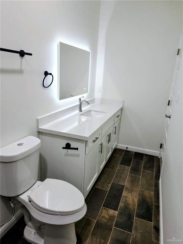 204 W 1st W Street, La Joya, TX 78560