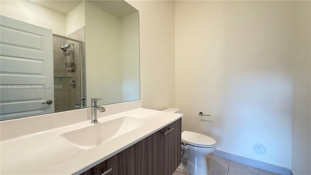 7905 NW 104th Ave 24, Doral, FL 33178