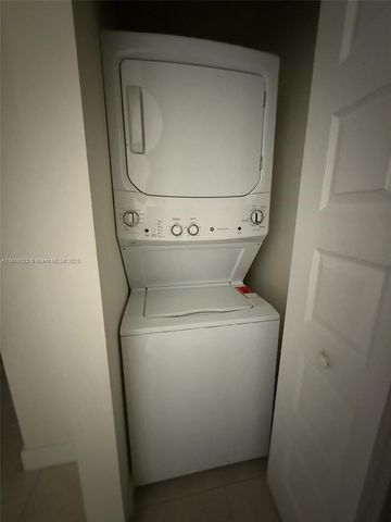 7905 NW 104th Ave 24, Doral, FL 33178