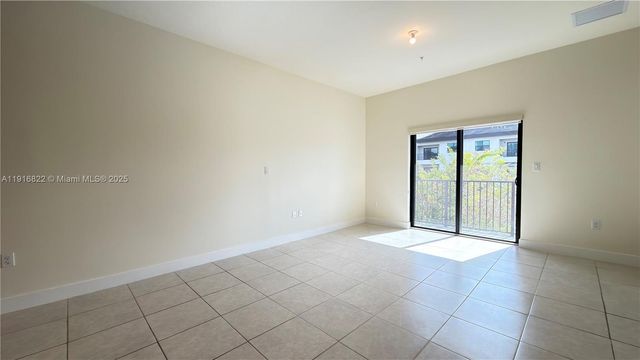 7905 NW 104th Ave 24, Doral, FL 33178