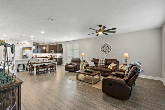 10603 Scarlet Peak Court, Bryan, TX 77845