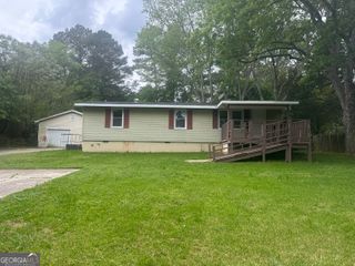 8833 Thomas Road, Jonesboro, GA 30238