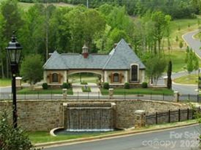 5129 Watermead Lane, Belmont, NC 28012