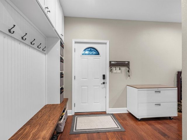 210 Creekside Drive, Magnolia, TX 77354
