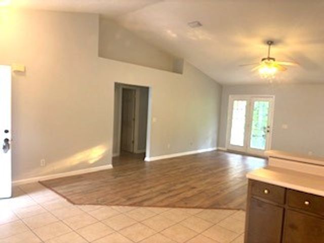120 Magnolia Ct Court, Kingsland, GA 31548