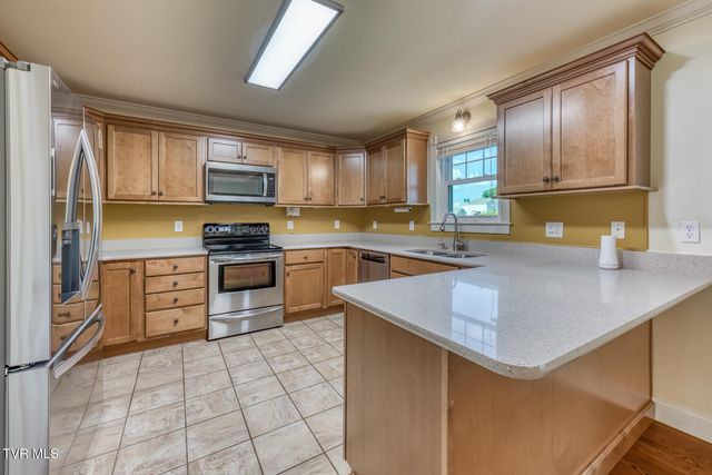 242 Sweetgrass Lane, Jonesborough, TN 37659