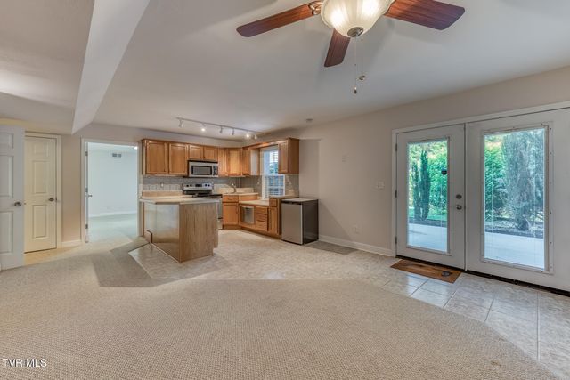 242 Sweetgrass Lane, Jonesborough, TN 37659