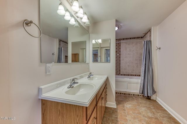 242 Sweetgrass Lane, Jonesborough, TN 37659