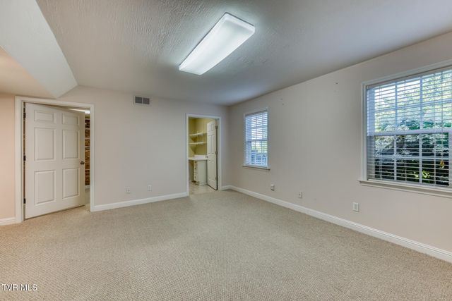242 Sweetgrass Lane, Jonesborough, TN 37659