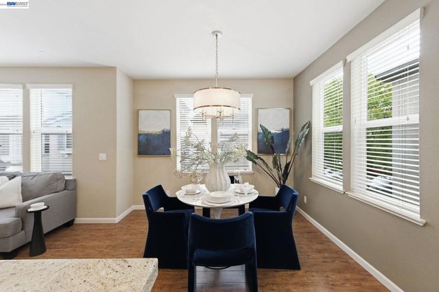 6005 Hillbrook Pl, Dublin, CA 94568