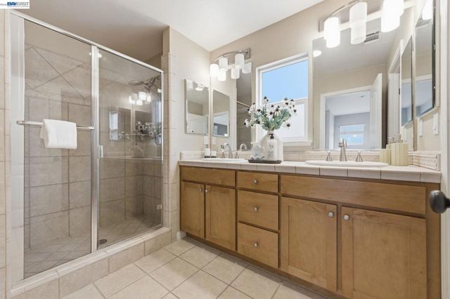 6005 Hillbrook Pl, Dublin, CA 94568