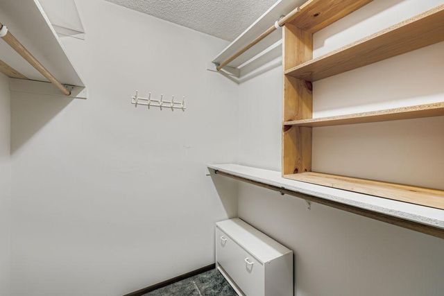 1935 Harbor Lane N, Plymouth, MN 55447