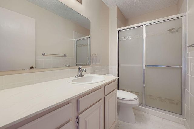 1935 Harbor Lane N, Plymouth, MN 55447