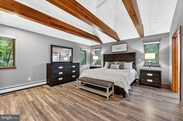 17 AZALEA WAY, Hamilton, NJ 08690