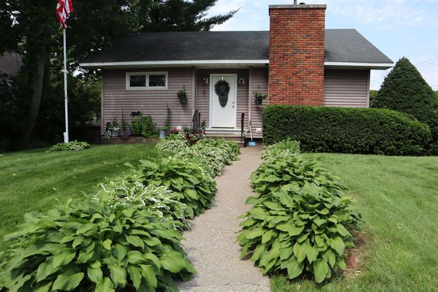 21 Mott Street, Alburgh, VT 05440