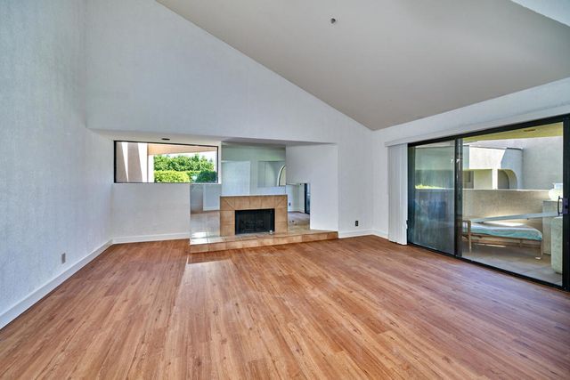 414 W Village Square N, Palm Springs, CA 92262