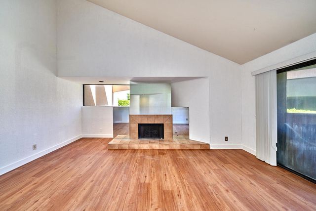 414 W Village Square N, Palm Springs, CA 92262