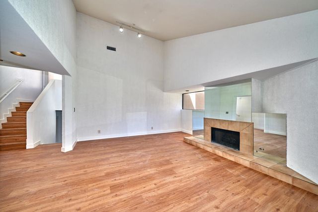 414 W Village Square N, Palm Springs, CA 92262