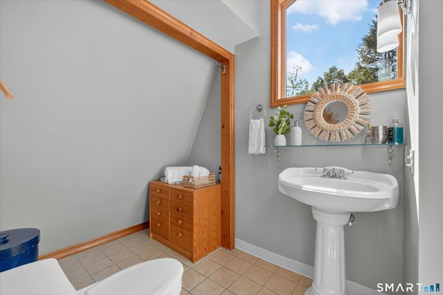 45-47 Indian Trail, Brookfield, CT 06804