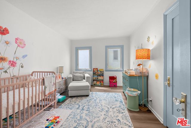 915 S Wooster Street, Los Angeles, CA 90035