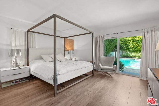 915 S Wooster Street, Los Angeles, CA 90035