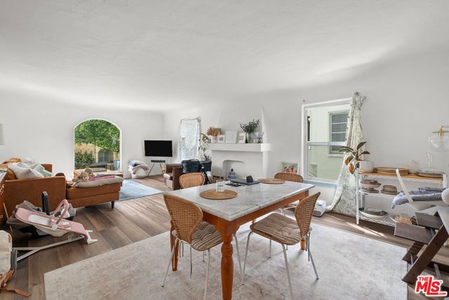 915 S Wooster Street, Los Angeles, CA 90035