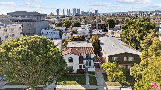 915 S Wooster Street, Los Angeles, CA 90035
