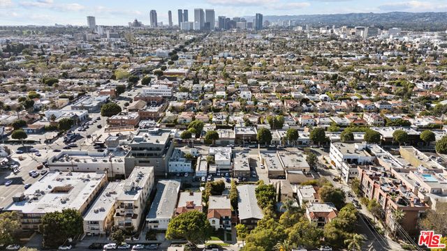 915 S Wooster Street, Los Angeles, CA 90035