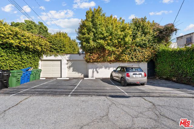 915 S Wooster Street, Los Angeles, CA 90035
