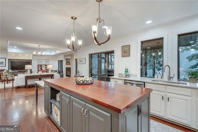4085 Roxburgh Drive, Roswell, GA 30076
