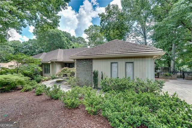 4085 Roxburgh Drive, Roswell, GA 30076