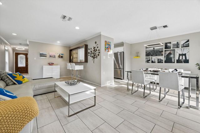 5714 Innsbruck Street, Bellaire, TX 77401