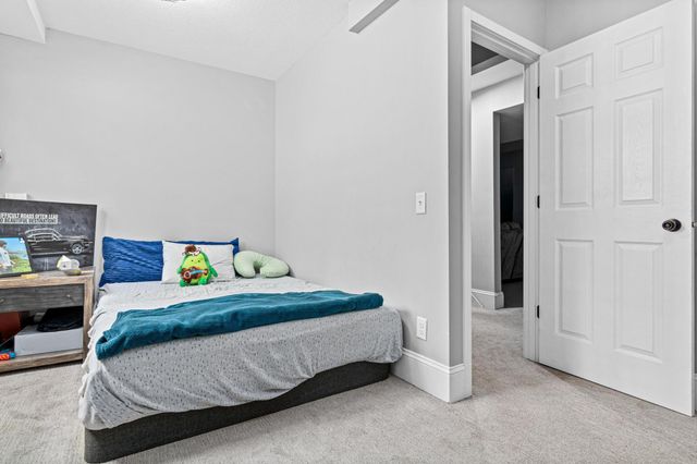 2200 Horizon Road, Burnsville, MN 55337