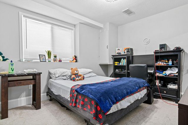 2200 Horizon Road, Burnsville, MN 55337