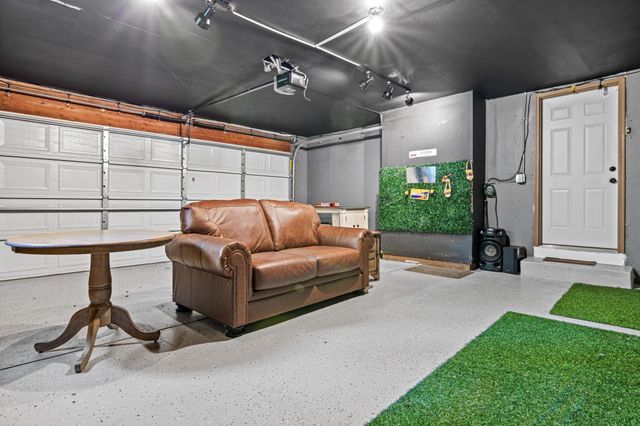 2200 Horizon Road, Burnsville, MN 55337