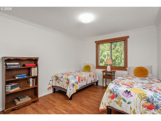 5420 Se ALDERCREST Rd, Milwaukie, OR 97222