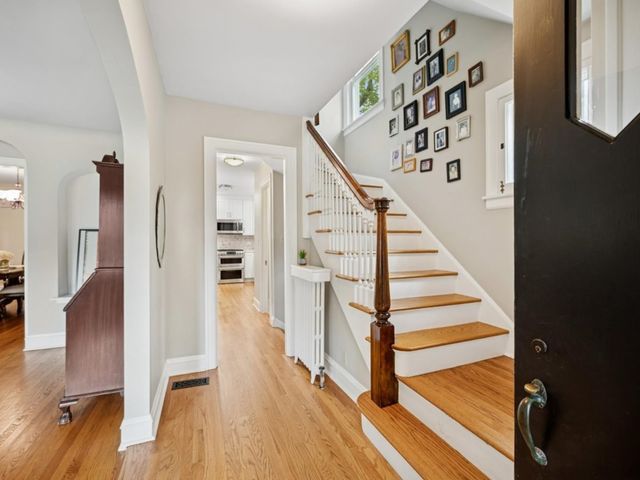 736 Central Street, Evanston, IL 60201