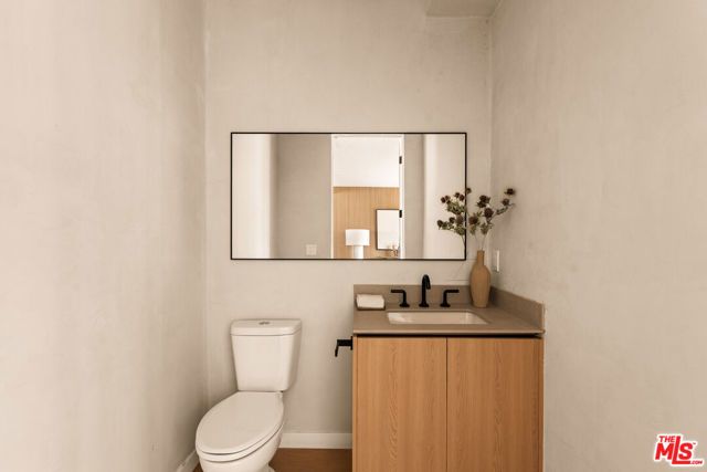 1749 S Marvin Avenue, Los Angeles, CA 90019