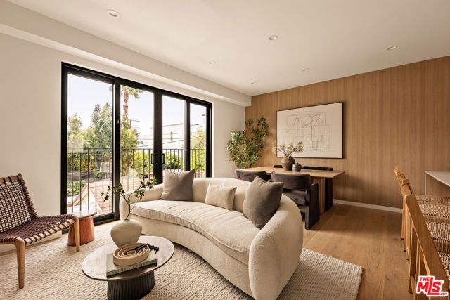 1749 S Marvin Avenue, Los Angeles, CA 90019