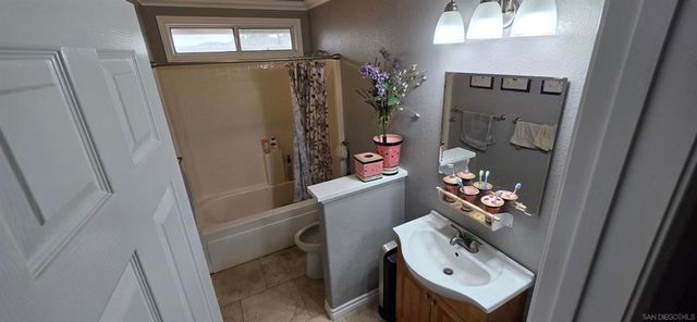 880 Friendly, El Cajon, CA 92021