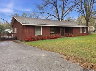 201 S Third St, Greensburg, LA 70441