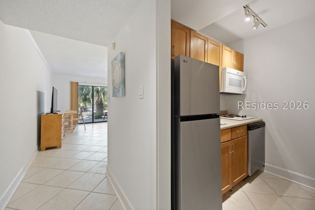 34 S Forest Beach Dr Apt A2, Hilton Head Island, SC 29928