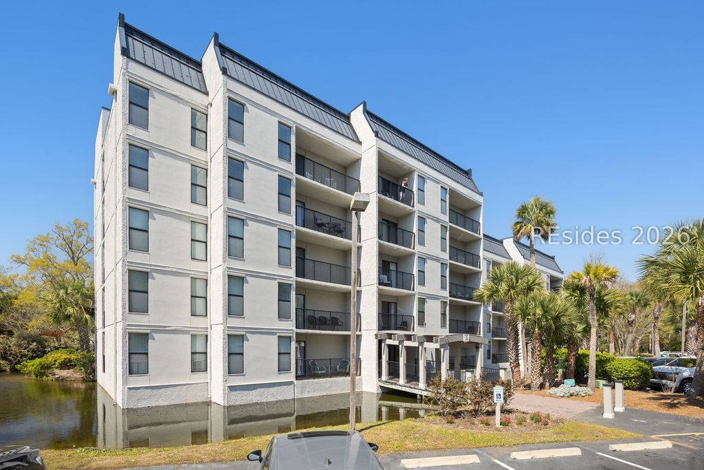 34 S Forest Beach Dr Apt A2, Hilton Head Island, SC 29928