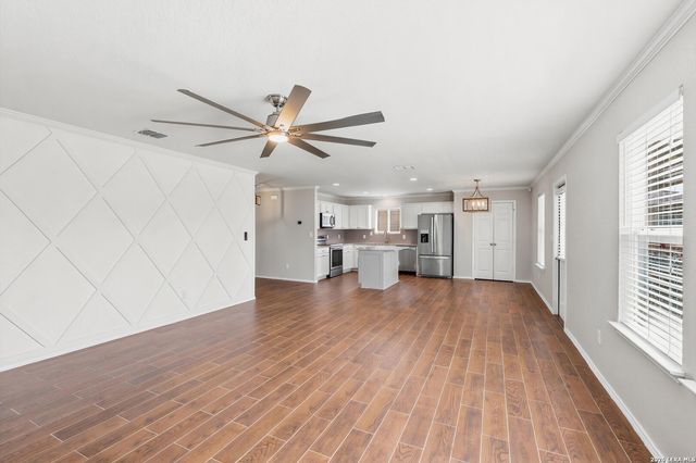 10135 Reyes Heights, San Antonio, TX 78254