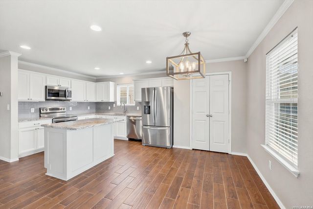 10135 Reyes Heights, San Antonio, TX 78254