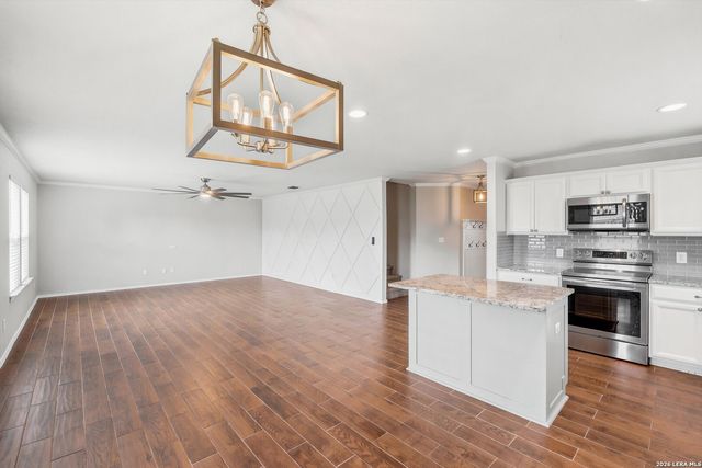 10135 Reyes Heights, San Antonio, TX 78254