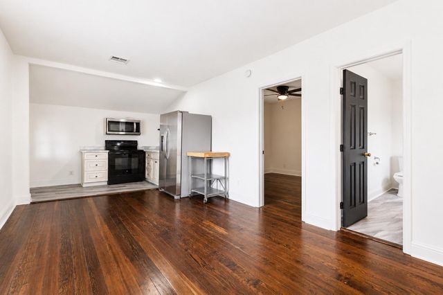 6816 Sherman Street A, Houston, TX 77011